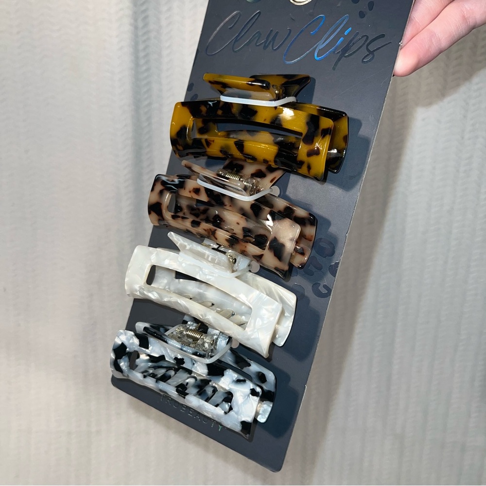 tru beauty / hair claw clips cheetah print 4 pack - Picture 5 of 7